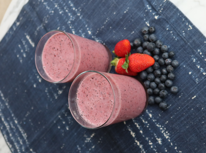 Berry Chia Glow Smoothie